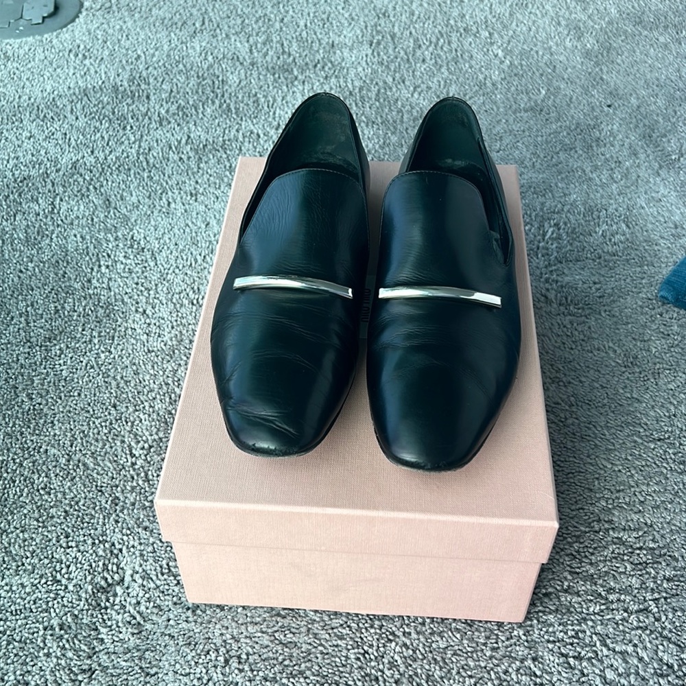 Via Spiga black leather loafers